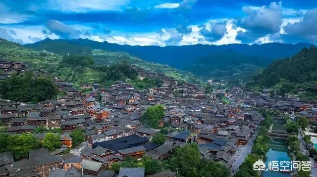 在貴州分布著哪些少數(shù)民族，他們有著什么樣的傳統(tǒng)服飾？